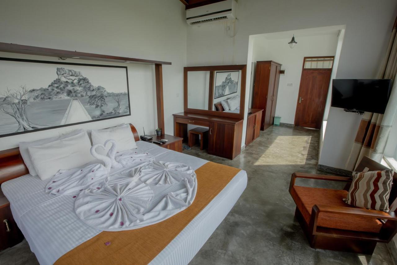 Sigiriya Wewa Addara Hotel - Hotel By The Lake Exteriér fotografie