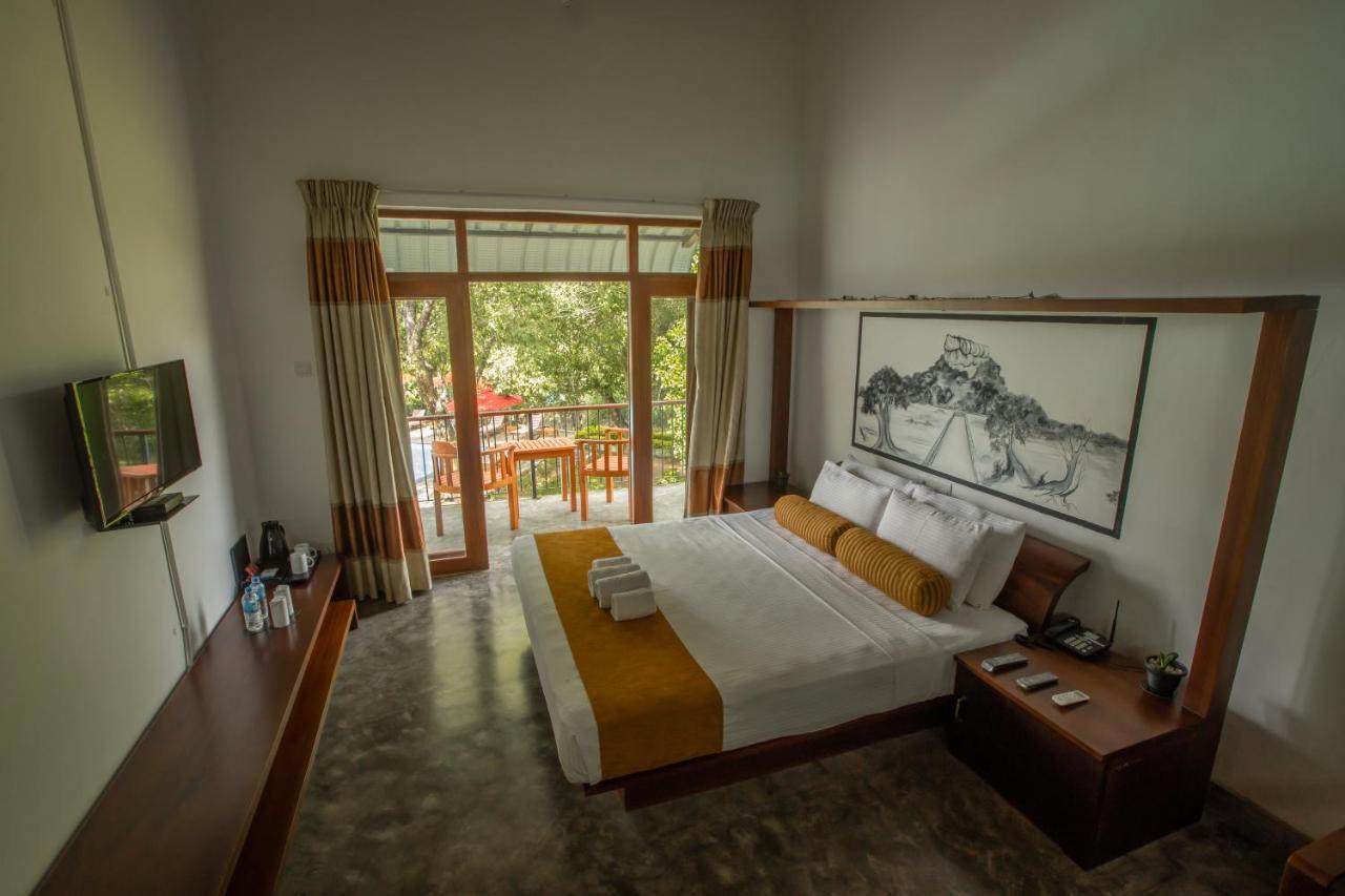 Sigiriya Wewa Addara Hotel - Hotel By The Lake Exteriér fotografie