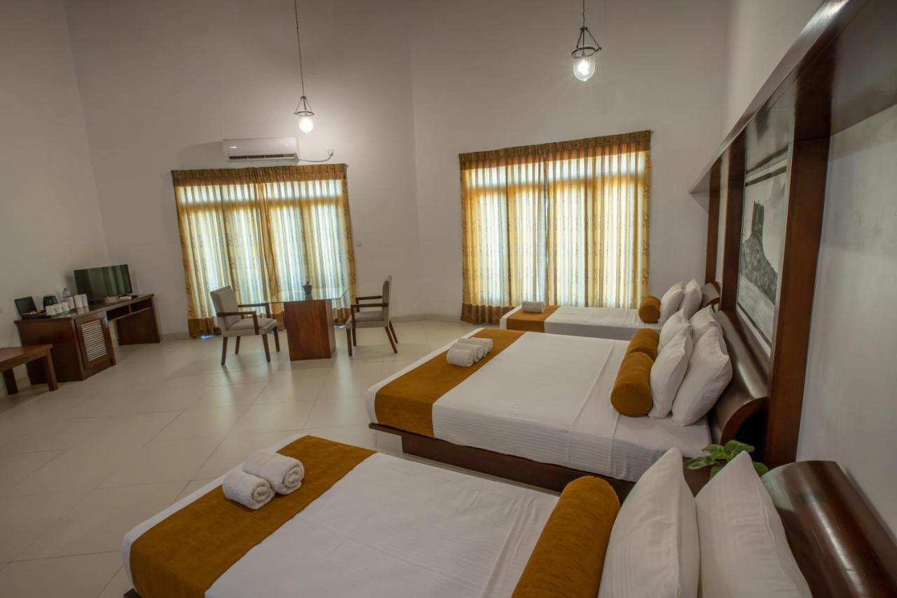 Sigiriya Wewa Addara Hotel - Hotel By The Lake Exteriér fotografie