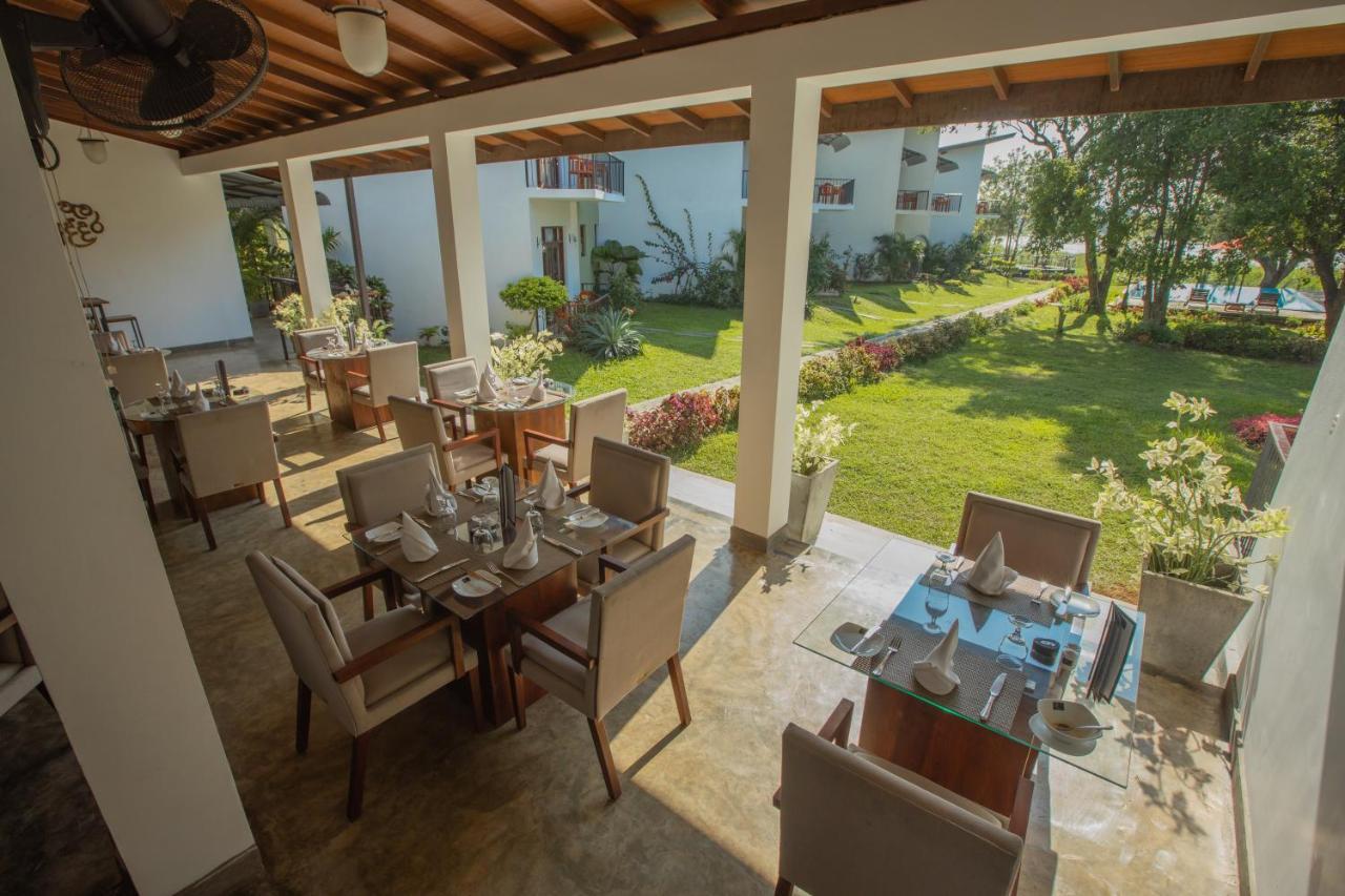 Sigiriya Wewa Addara Hotel - Hotel By The Lake Exteriér fotografie