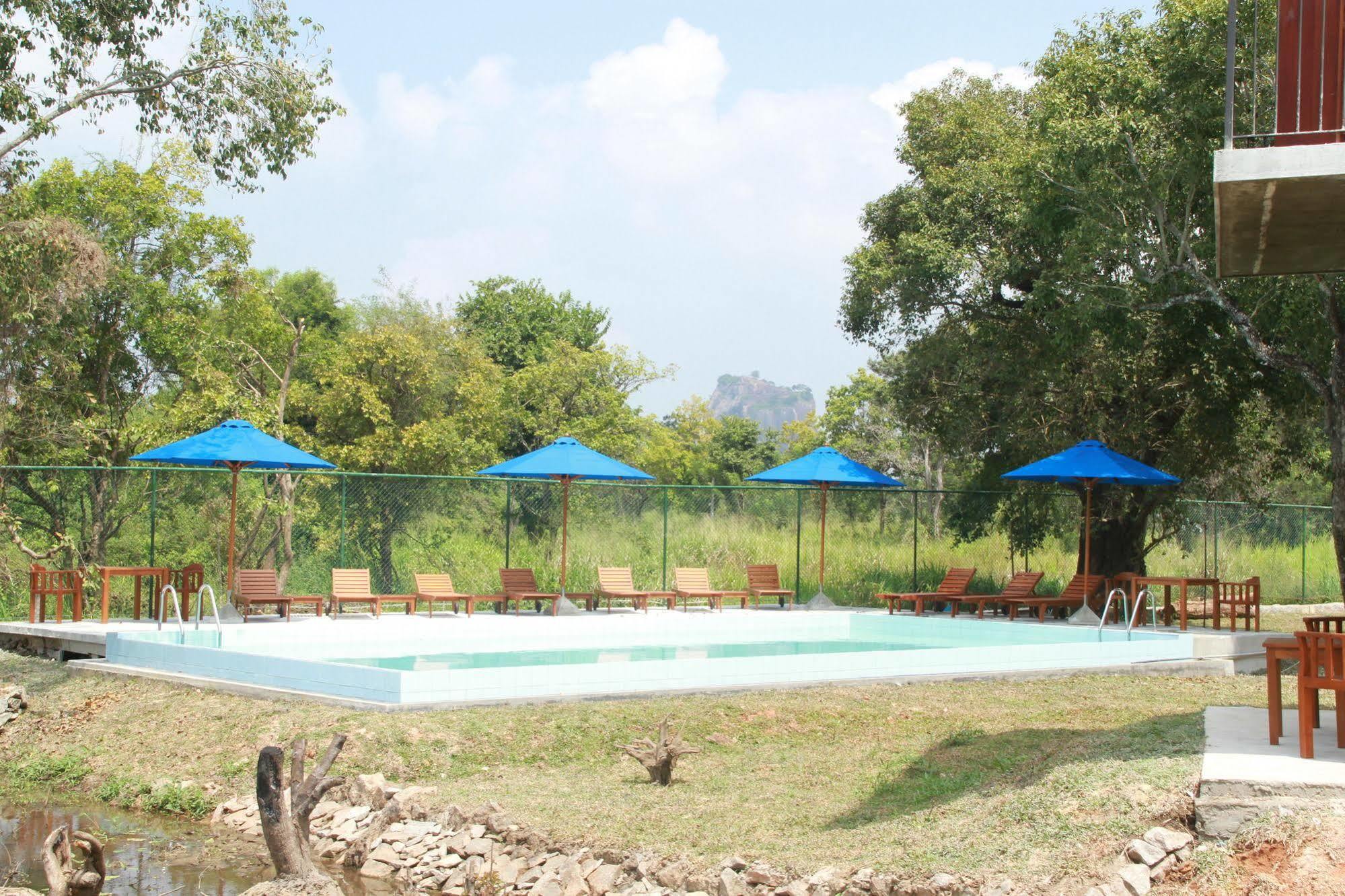 Sigiriya Wewa Addara Hotel - Hotel By The Lake Exteriér fotografie